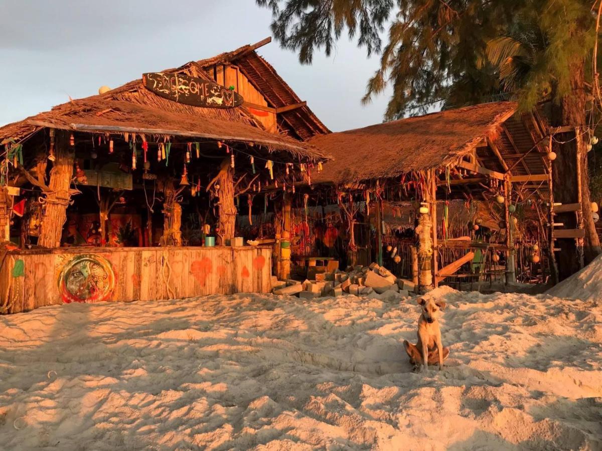 Rasta Baby Bar & Bungalows - Suitable For Young Travelers Koh Phayam Exterior foto