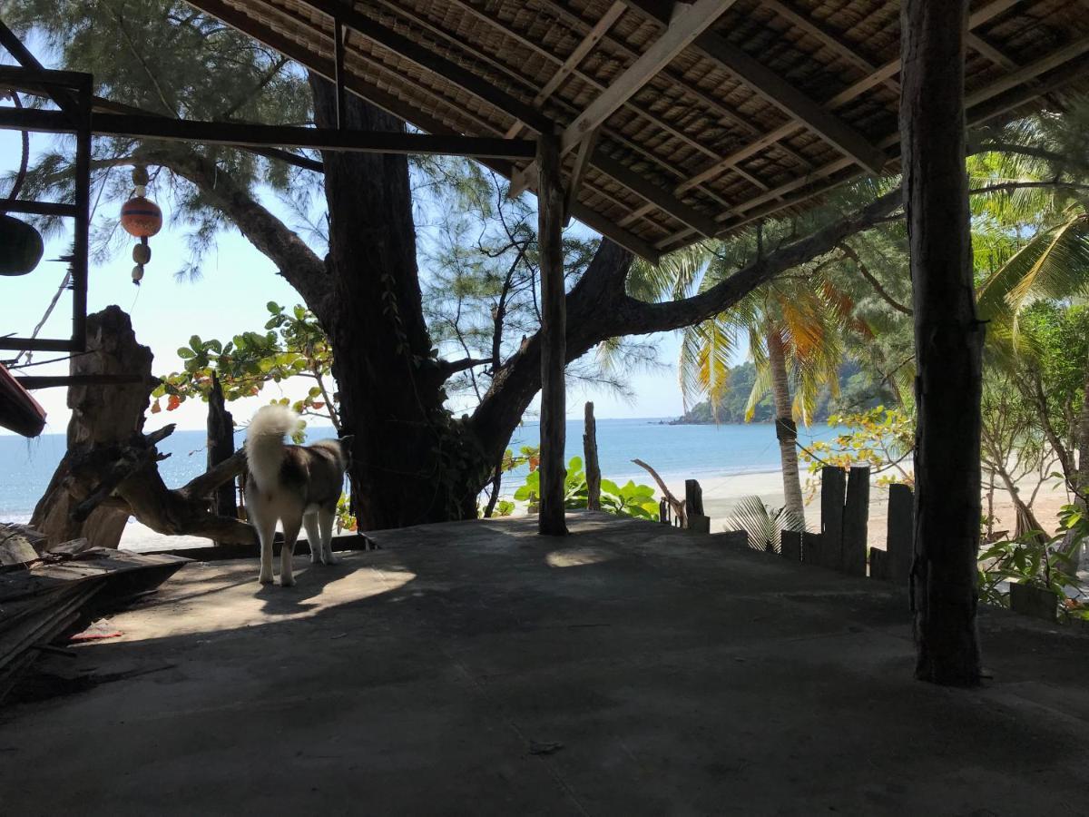 Rasta Baby Bar & Bungalows - Suitable For Young Travelers Koh Phayam Exterior foto