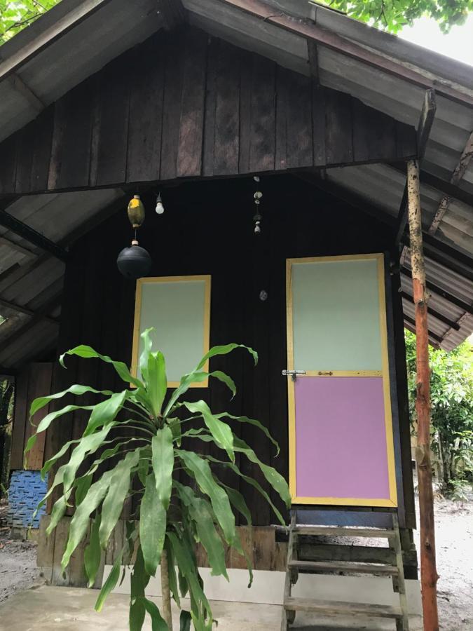 Rasta Baby Bar & Bungalows - Suitable For Young Travelers Koh Phayam Exterior foto